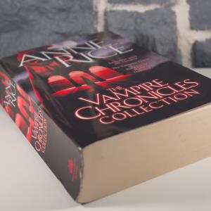 The Vampire Chronicles Collection- Interview with the Vampire, The Vampire Lestat, The Queen of the Damned (04)
